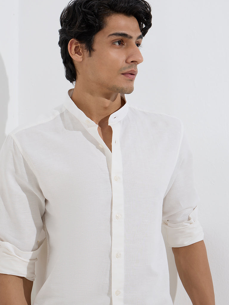 Westside Ascot Men's White Relaxed-Fit Linen-Blend Shirt for Casual Wear Zoom View