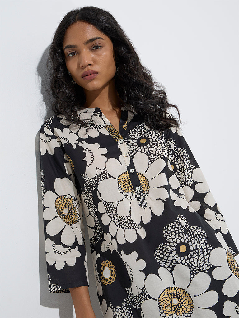 Utsa Black Floral Design Straight Cotton Kurta
