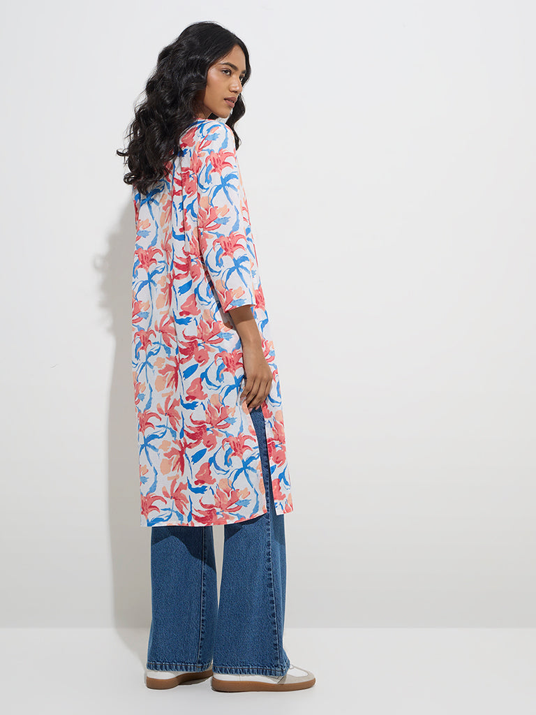 westisde Utsa Women's Coral Floral Design Straight Cotton Kurta for Everyday Back View