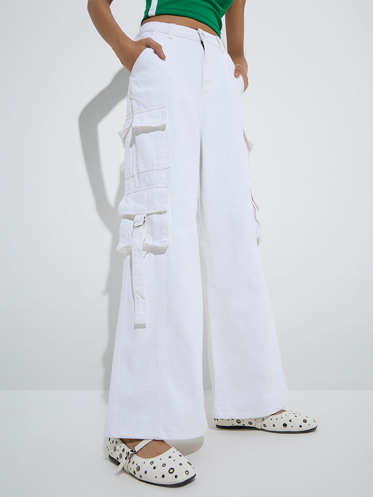 Westside Nuon Women's White Cargo-Style Relaxed-Fit High-Rise Jeans for Casual Wear Front View