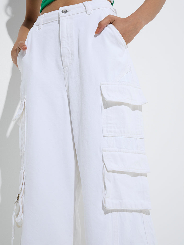 Westside Nuon Women's White Cargo-Style Relaxed-Fit High-Rise Jeans for Casual Wear Zoom View