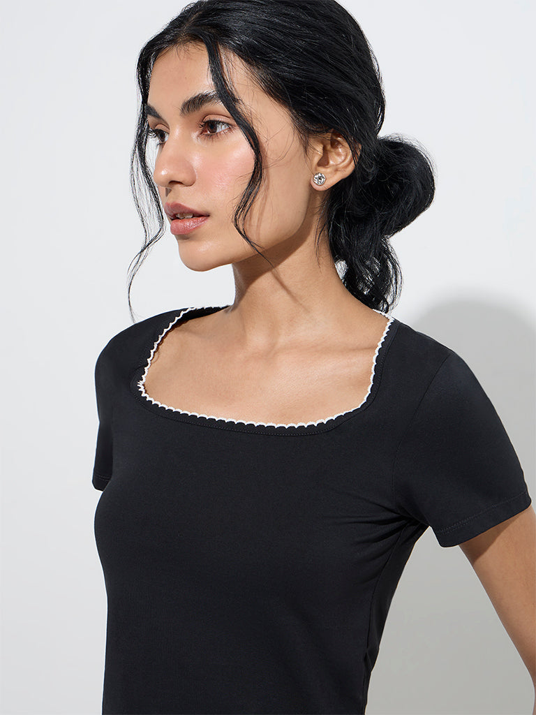 Westside Superstar Women's Black Solid Cotton Top for Casual Wear Zoom View