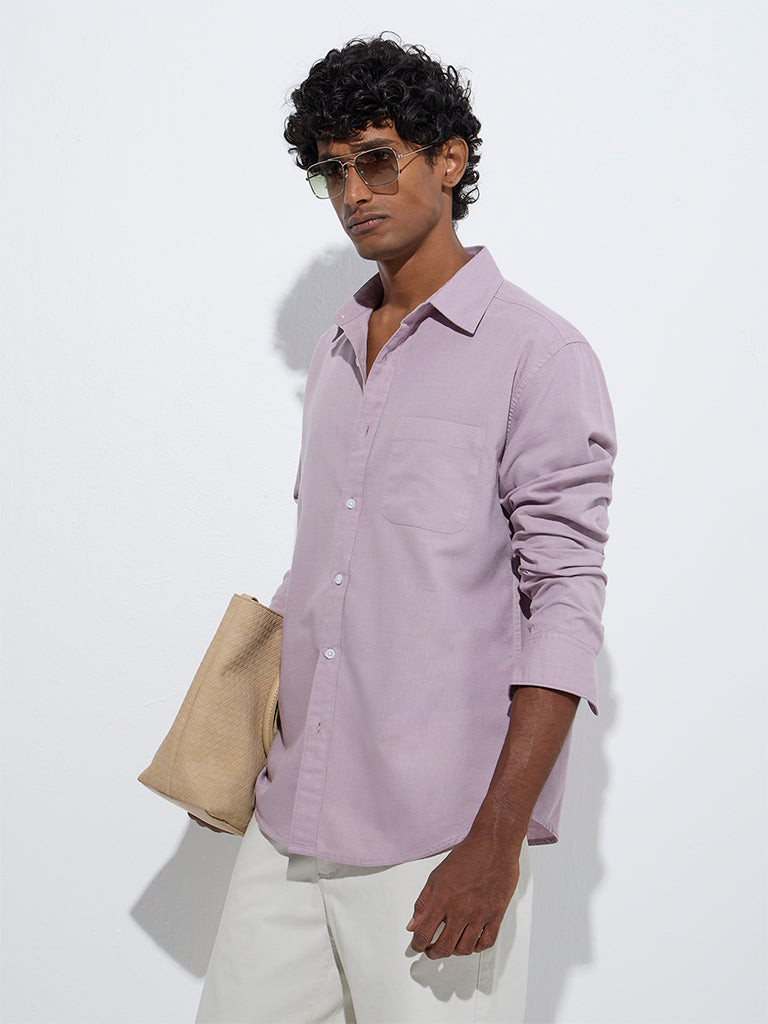 Westside WES Casuals Men's Lavender Solid Relaxed-Fit Shirt for Casual Wear Front View