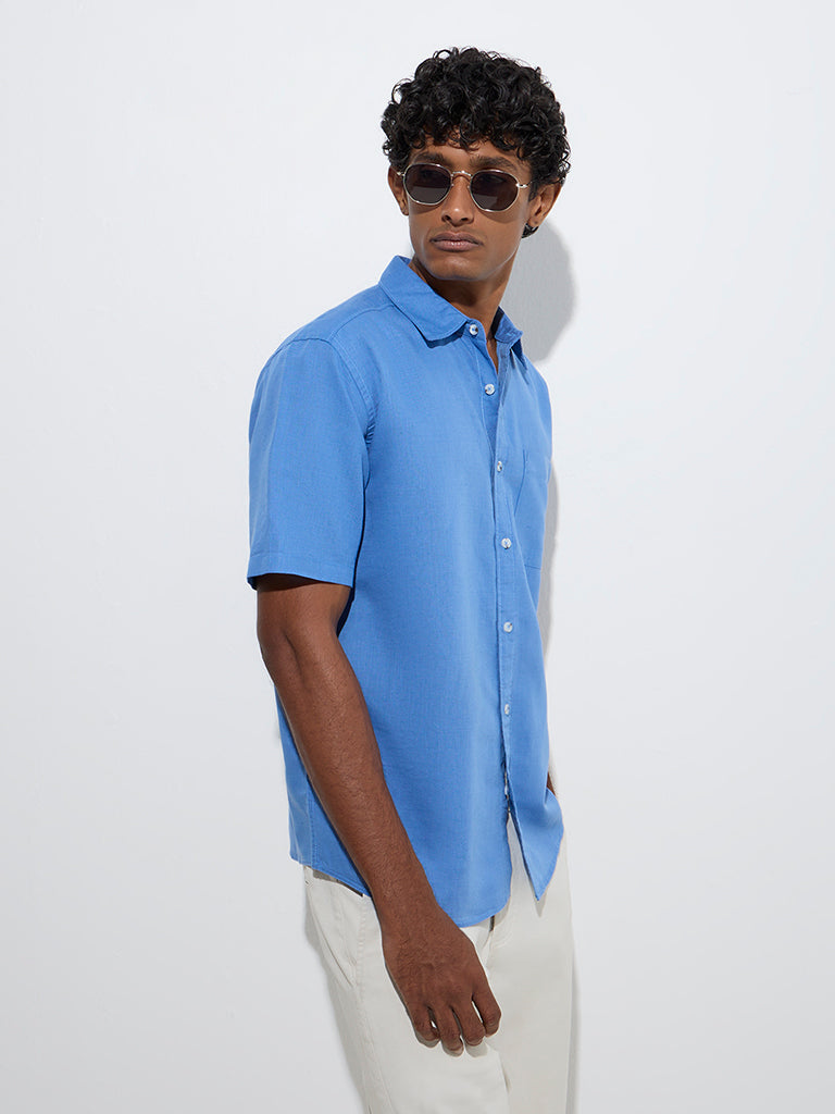 Westside WES Casuals Men's Blue Relaxed-Fit Linen-Blend Shirt for Casual Wear Front View