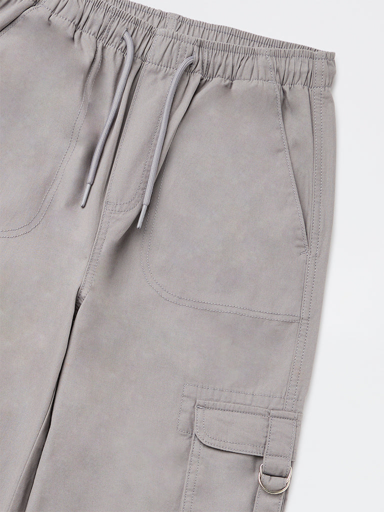 Y&F Kids Girls Grey Cargo-Style Mid-Rise Cotton Pants