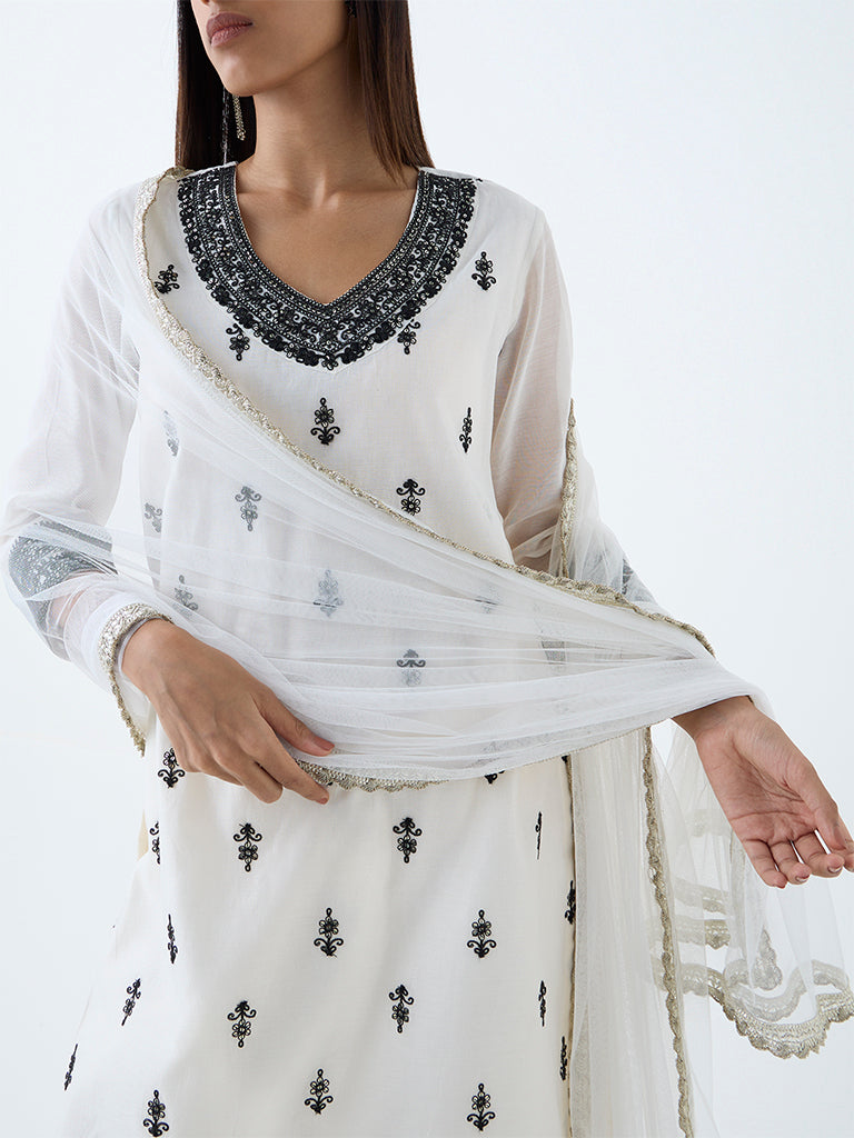 Vark White Embroidered Cotton-Blend A-Line Ethnic Set