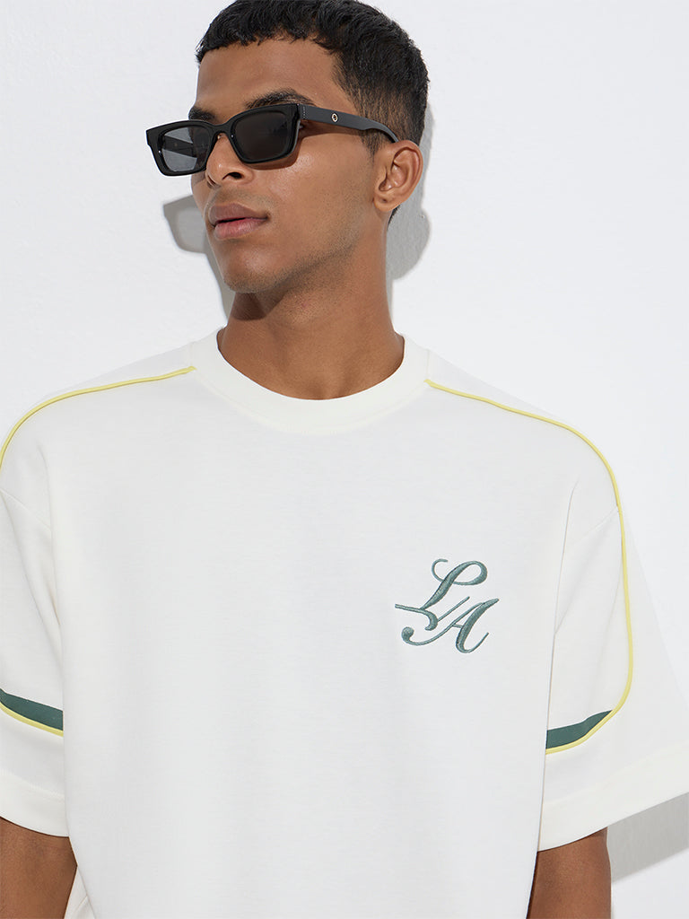 Westside Studiofit Men's White Text Relaxed-Fit Cotton-Blend T-Shirt for Sports Wear Zoom View