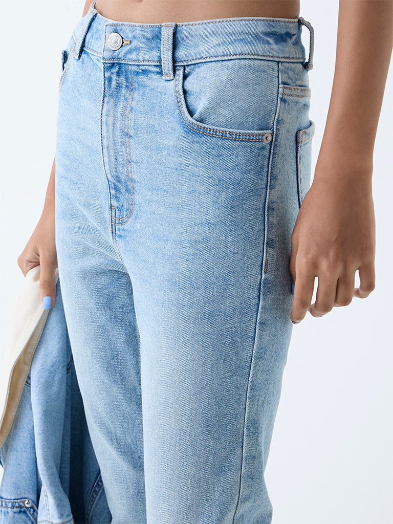 Westside Nuon Women's Light Blue Skinny-Fit Mid-Rise Jeans for Casual Wear Zoomed View