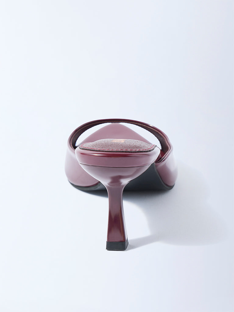 LUNA BLU Burgundy Solid Kitten Sandals