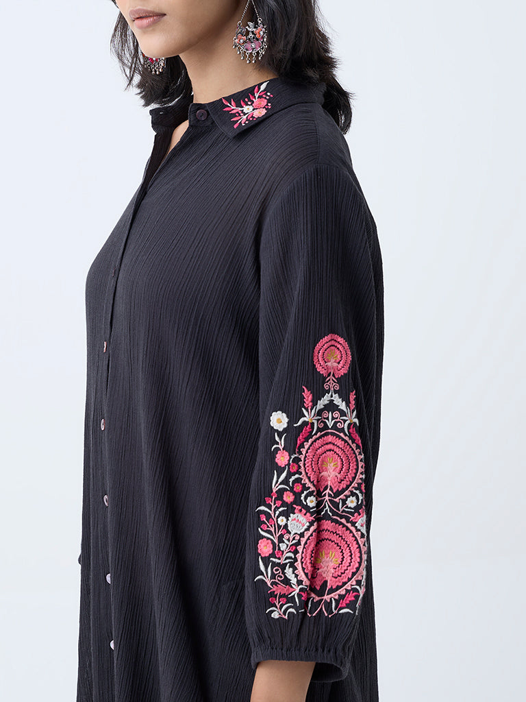 Utsa Black Floral Embroidered Straight Cotton Kurta