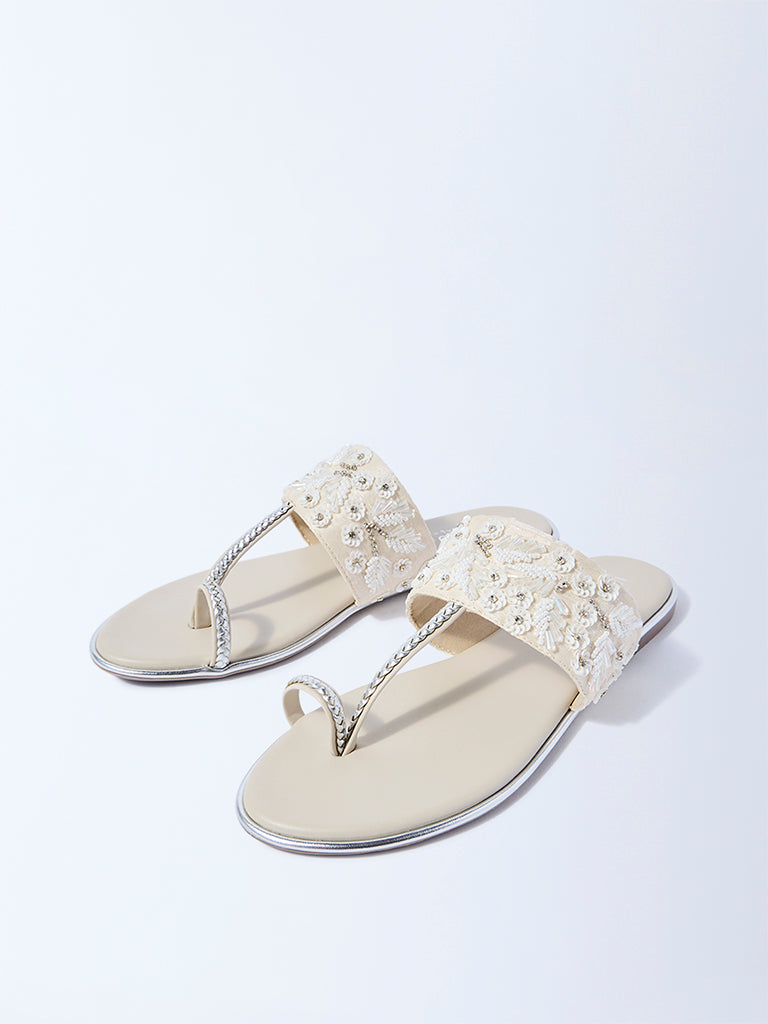 LUNA BLU Ivory Floral Embellished Kolhapuri Sandals