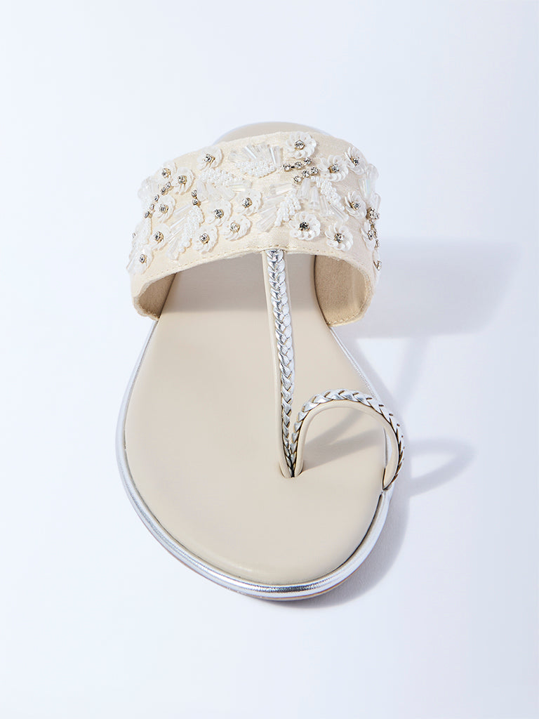 LUNA BLU Ivory Floral Embellished Kolhapuri Sandals