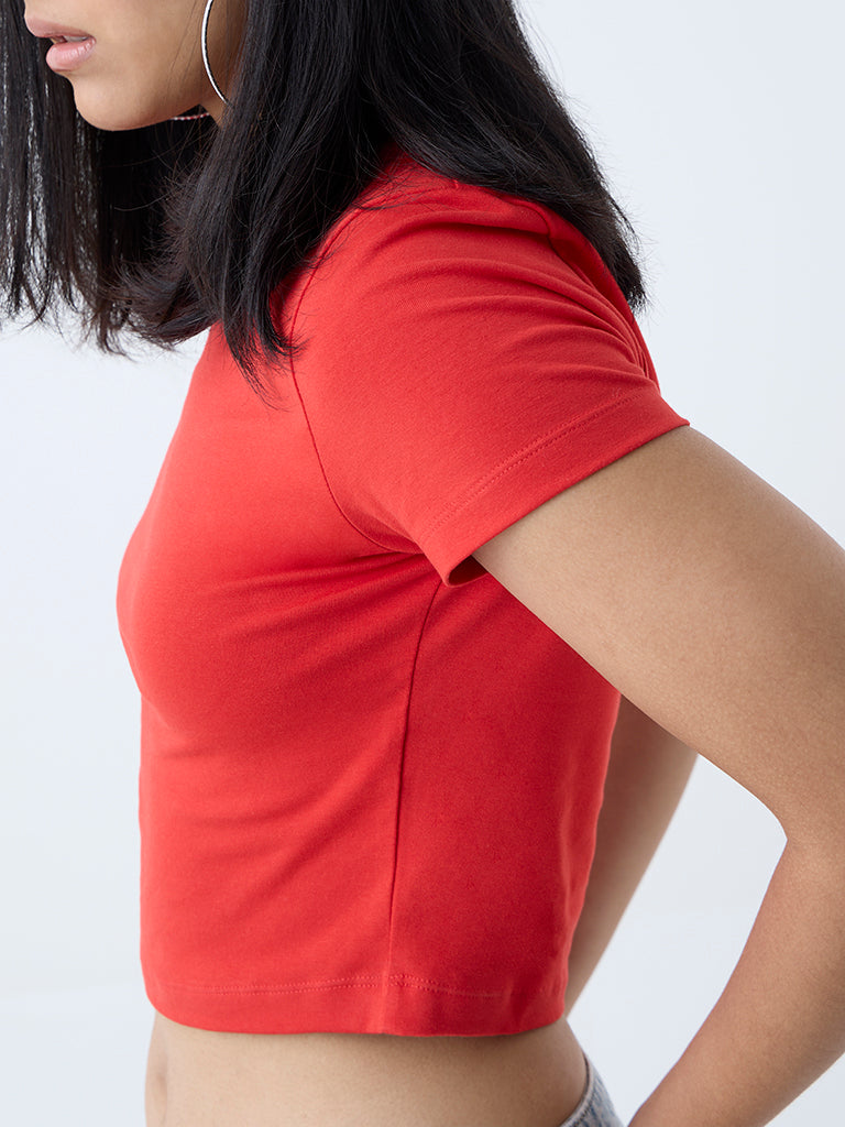 Nuon Red Solid Cotton-Blend T-Shirt