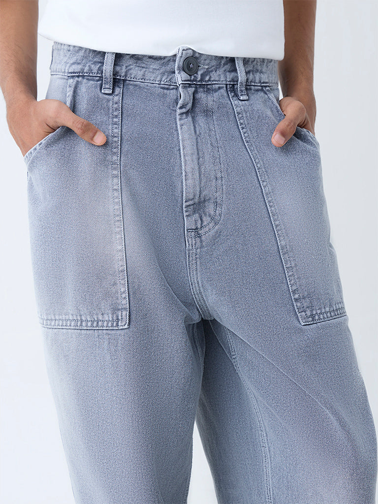 Westside Nuon Men's Grey Washed Relaxed-Fit Mid-Rise Jeans for Casual Wear Zoomed View