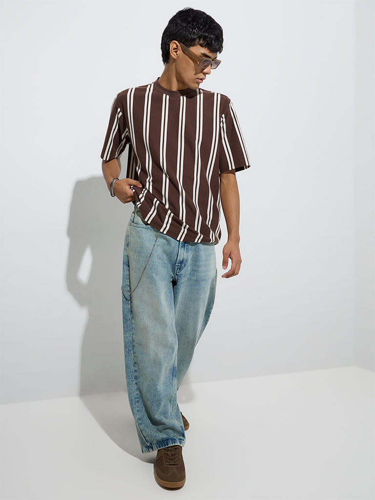Westside Nuon Men's Light Blue Washed Barrel-Fit Mid-Rise Jeans for Casual Wear Full Model View