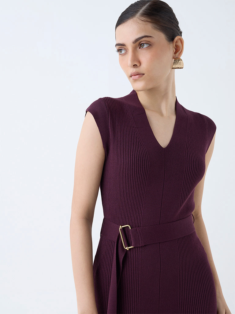 Wardrobe Wine Ribbed-Textured Bodycon Dress with Belt