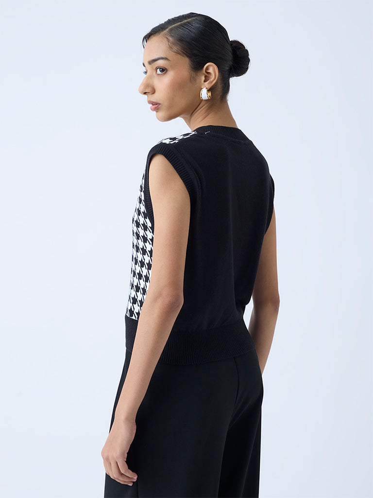 Wardrobe Black Houndstooth Design Sweater