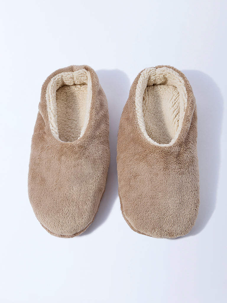Westside Home Brown Fleece Bathroom Slippers