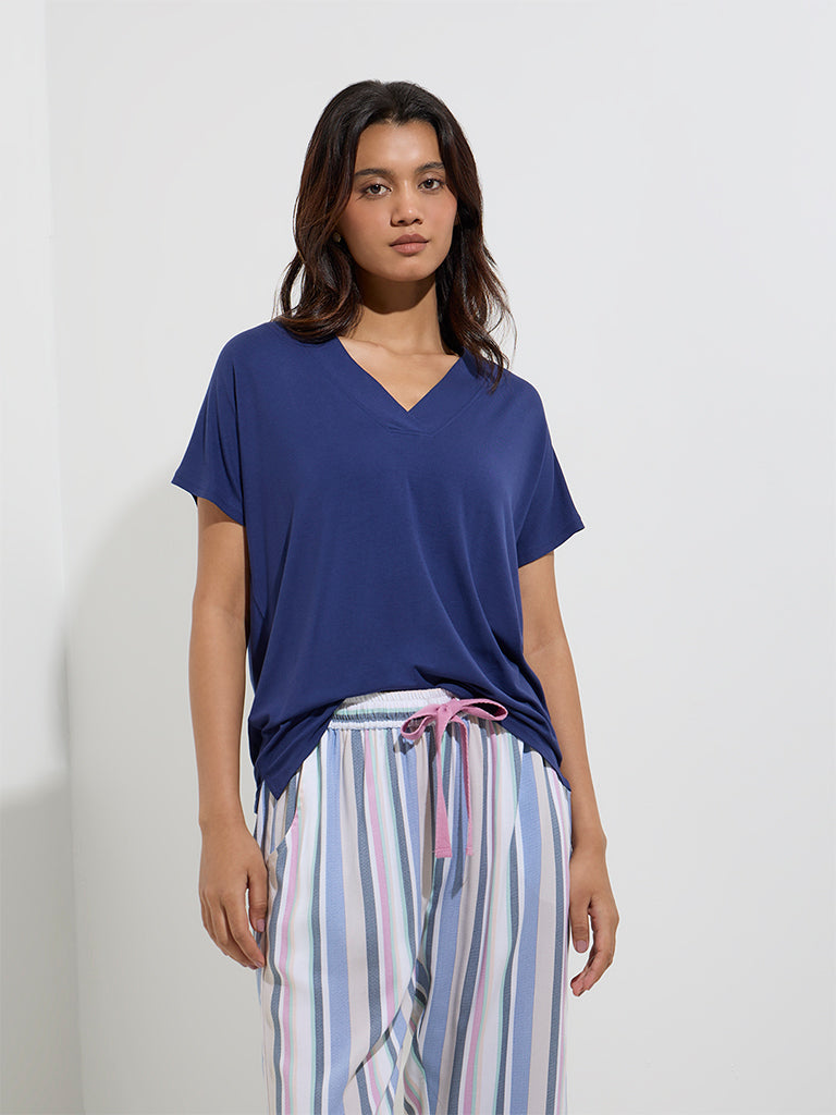 トップス Sillage V NECK WIDE THREE D KNIT NAVY Buy Wunderlove Navy Solid V-Neck Top from Westside