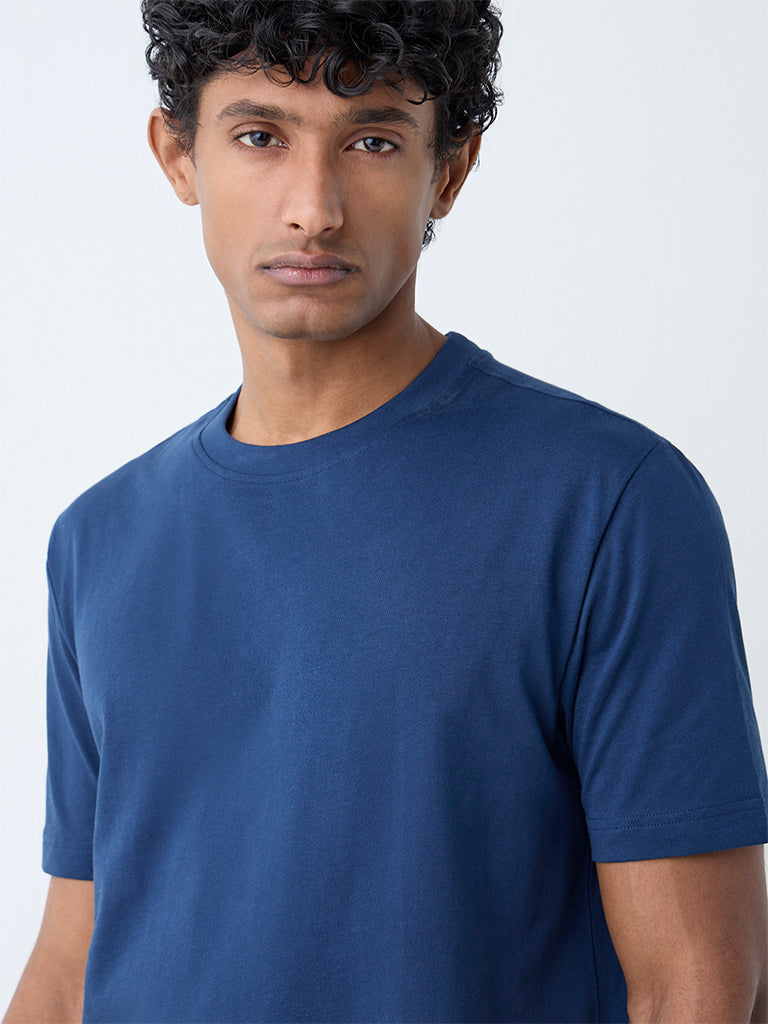 Westside WES Casuals Men's Navy Solid Slim-Fit Cotton T-Shirt for Casual Wear Zoomed View