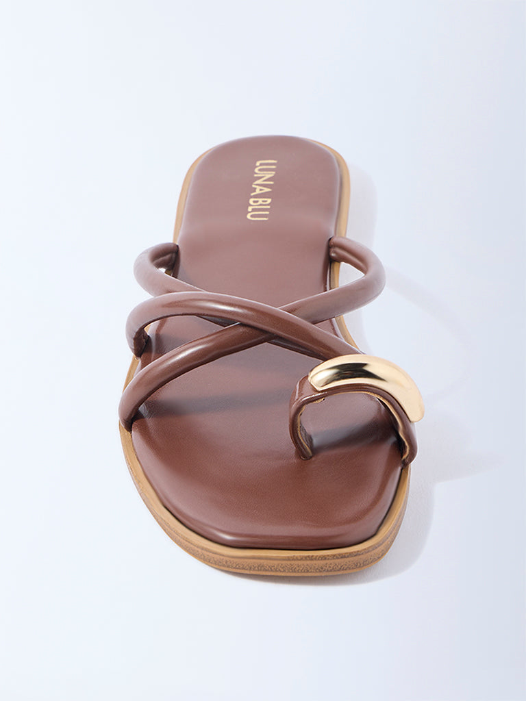 LUNA BLU Brown Toe-Ring Sandals