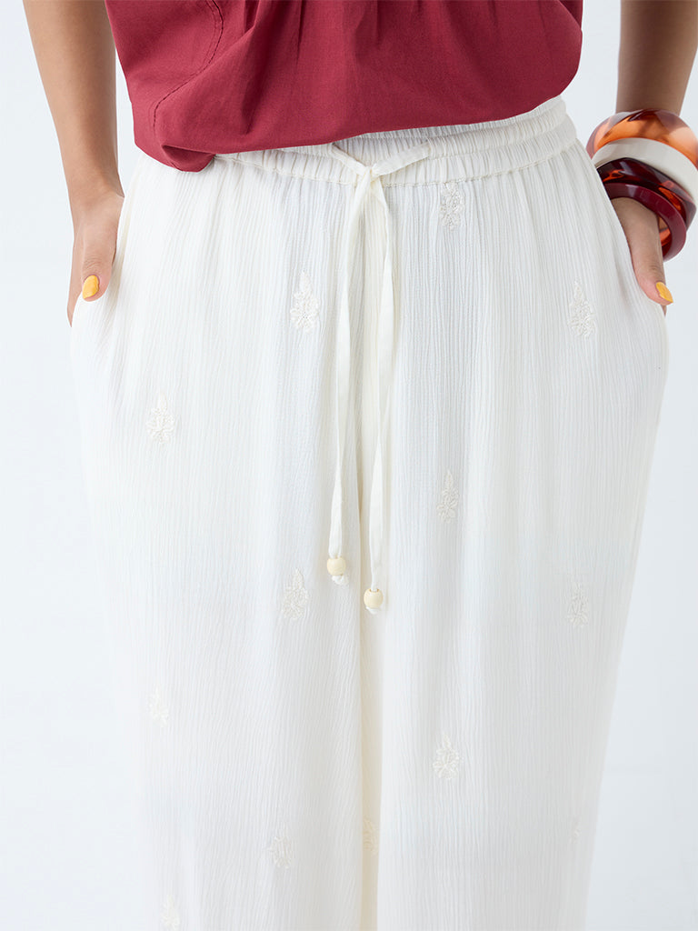 Bombay Paisley White Crinkle-Textured Pants