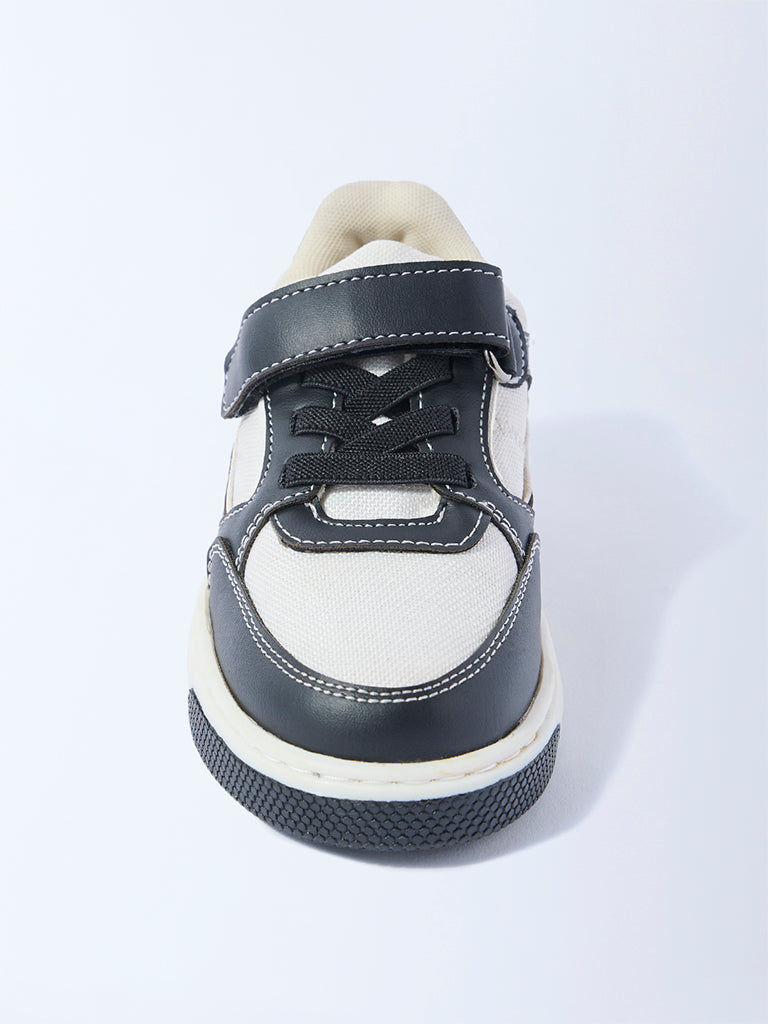 Westside Yellow Boys Black Velcro-Strap Sneakers for Casual Wear Front view