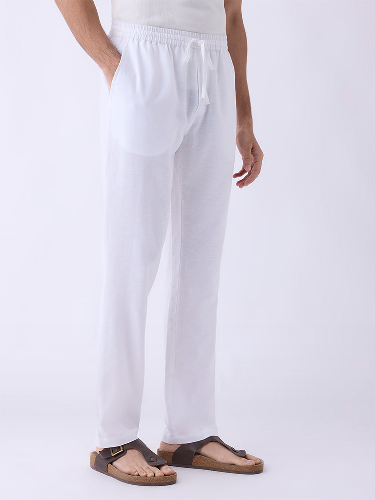 Mens Ethnicwear White Solid Relaxed-Fit Mid-Rise Pants