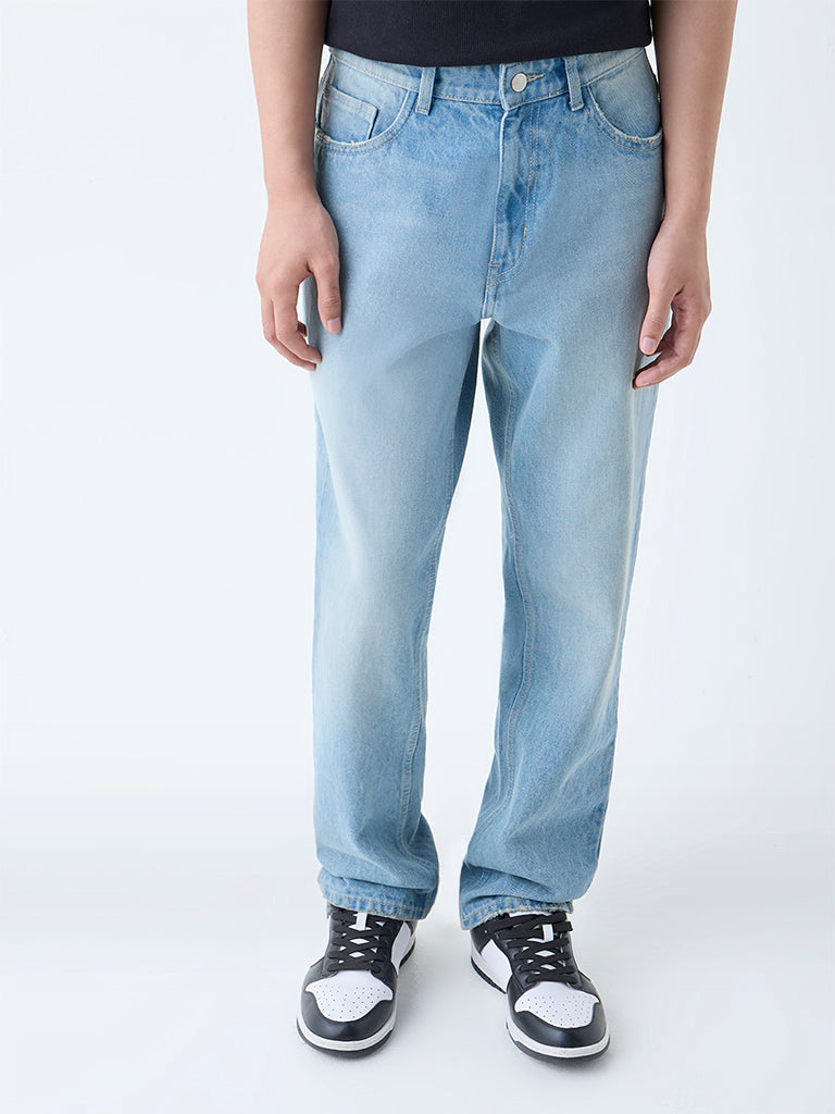Westside Nuon Men's Light Blue Faded Relaxed-Fit Mid-Rise Jeans for Casual Wear Front View