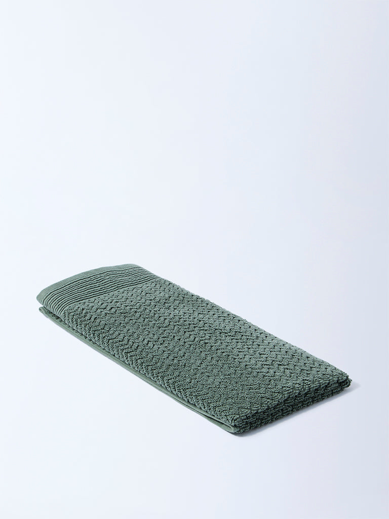 Westside Home Green Chevron Design Bath Sheet