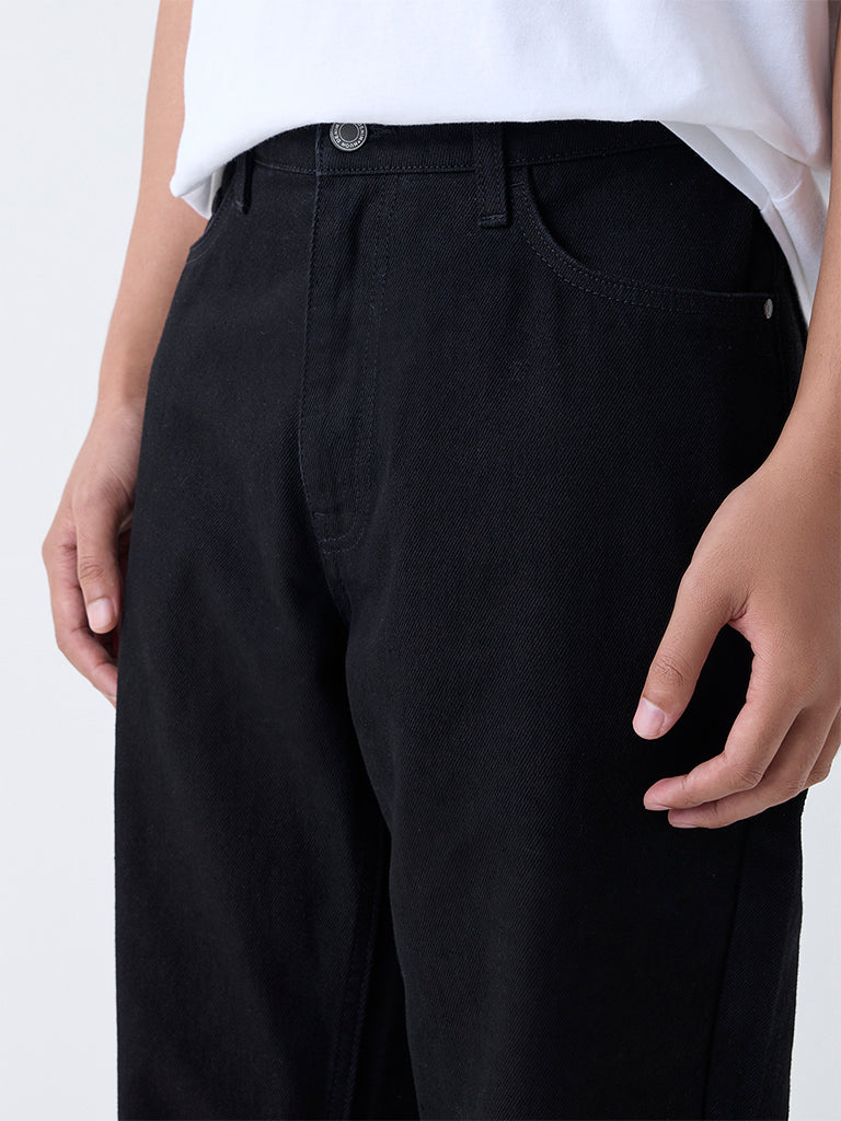 Nuon Black Solid Relaxed-Fit Mid-Rise Jeans