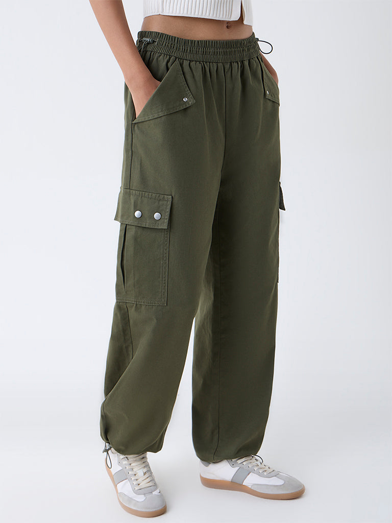 Nuon Green Cargo-Style High-Rise Cotton Joggers