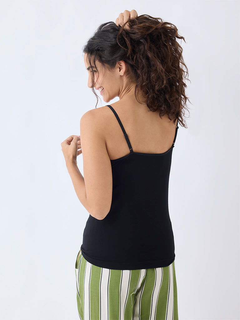 Wunderlove Black Seam-Free Camisole