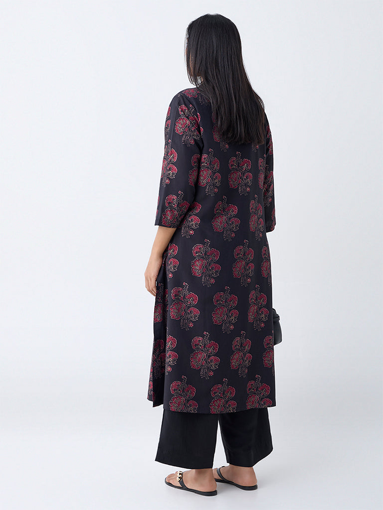 Diza Black Floral Detailed A-Line Kurta