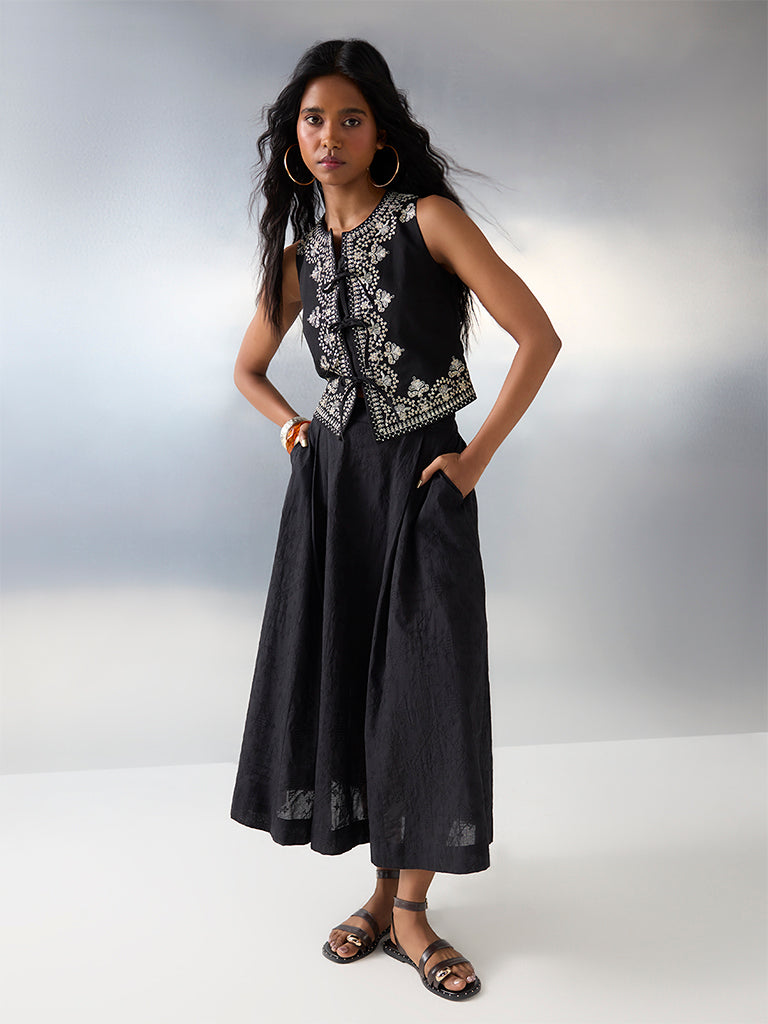 Bombay Paisley Black Floral Embroidered Cotton-Blend Top