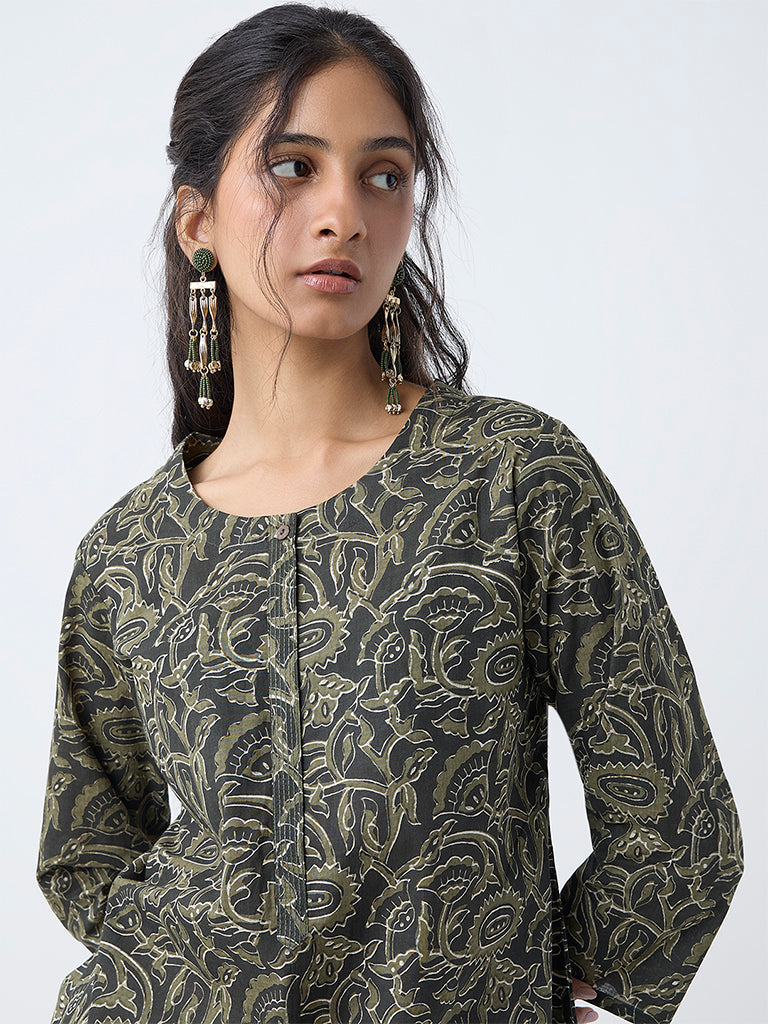 Utsa Dark Green Floral Design Straight Cotton Kurta