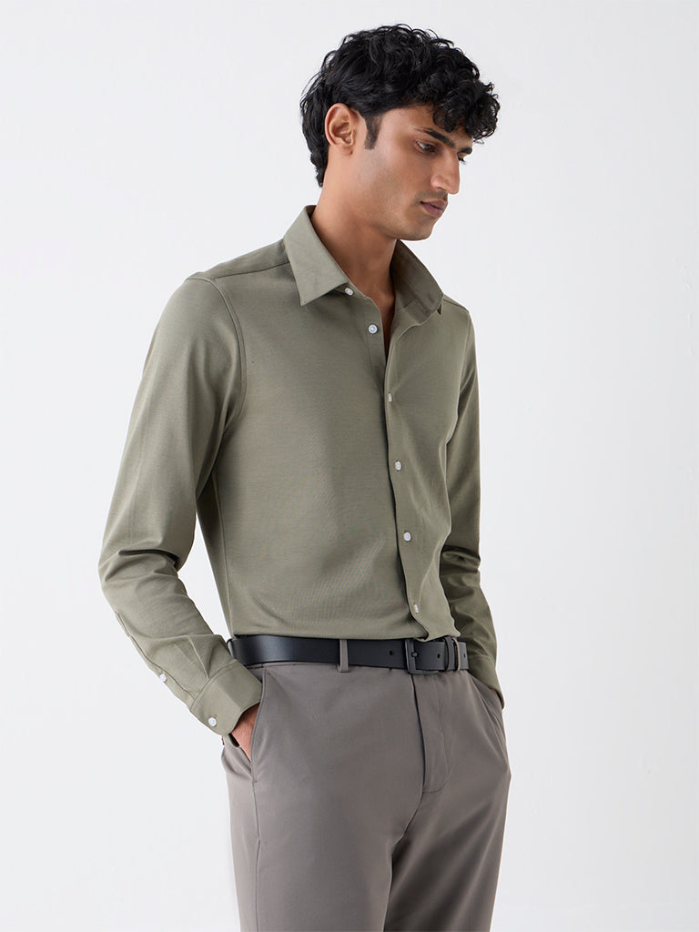 WES Formals Sage Solid Slim-Fit Cotton-Blend Shirt