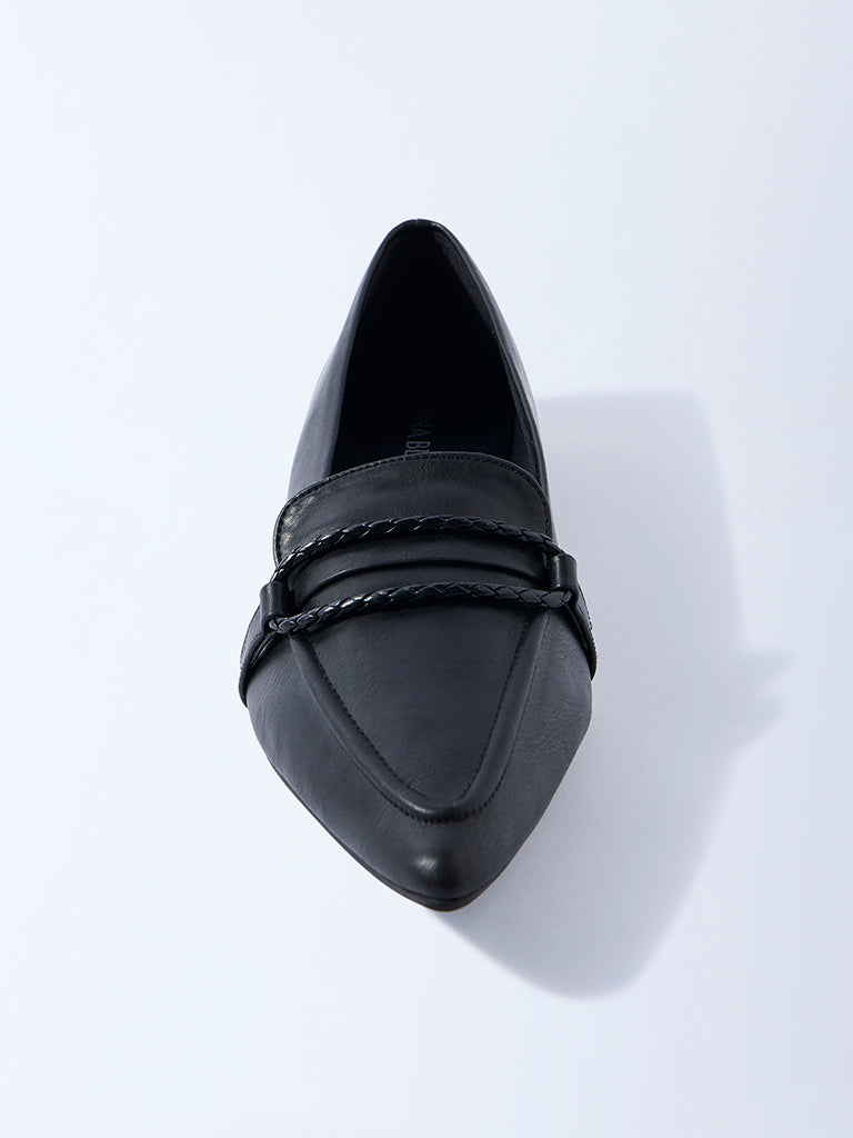 LUNA BLU Black Pointed Toe Shoes