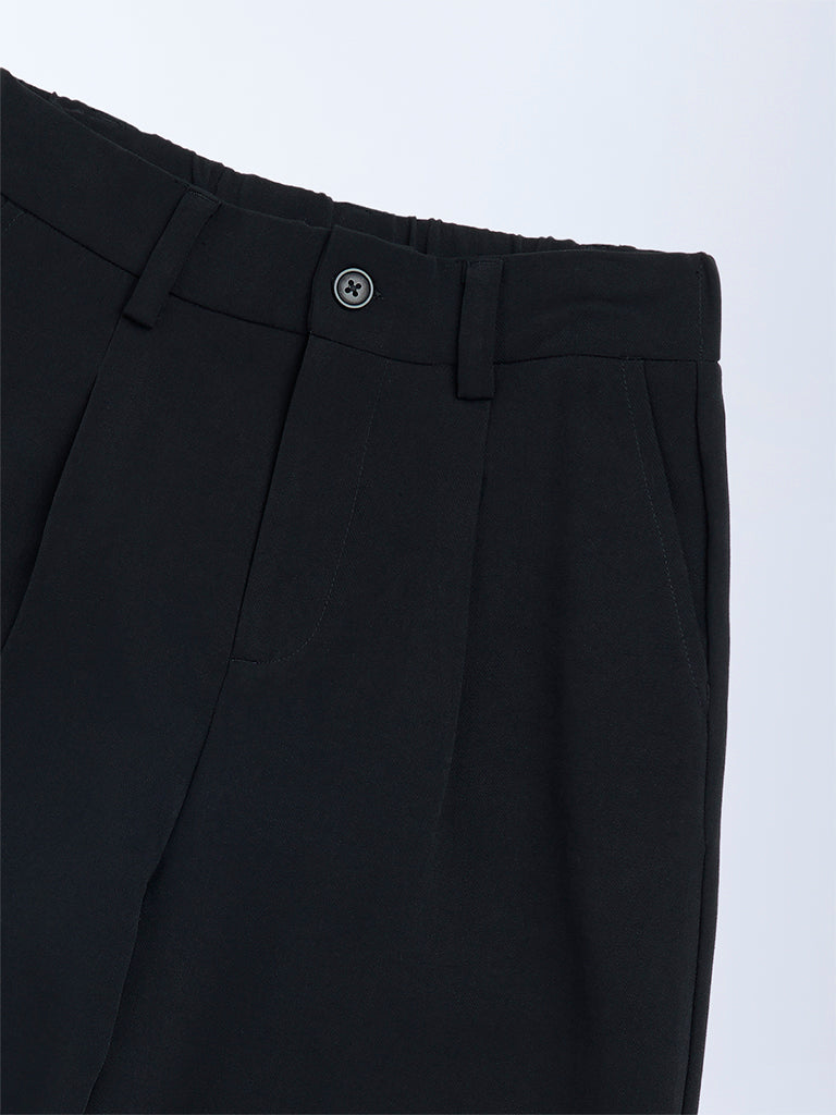 Girls Black Solid High-Rise Trousers