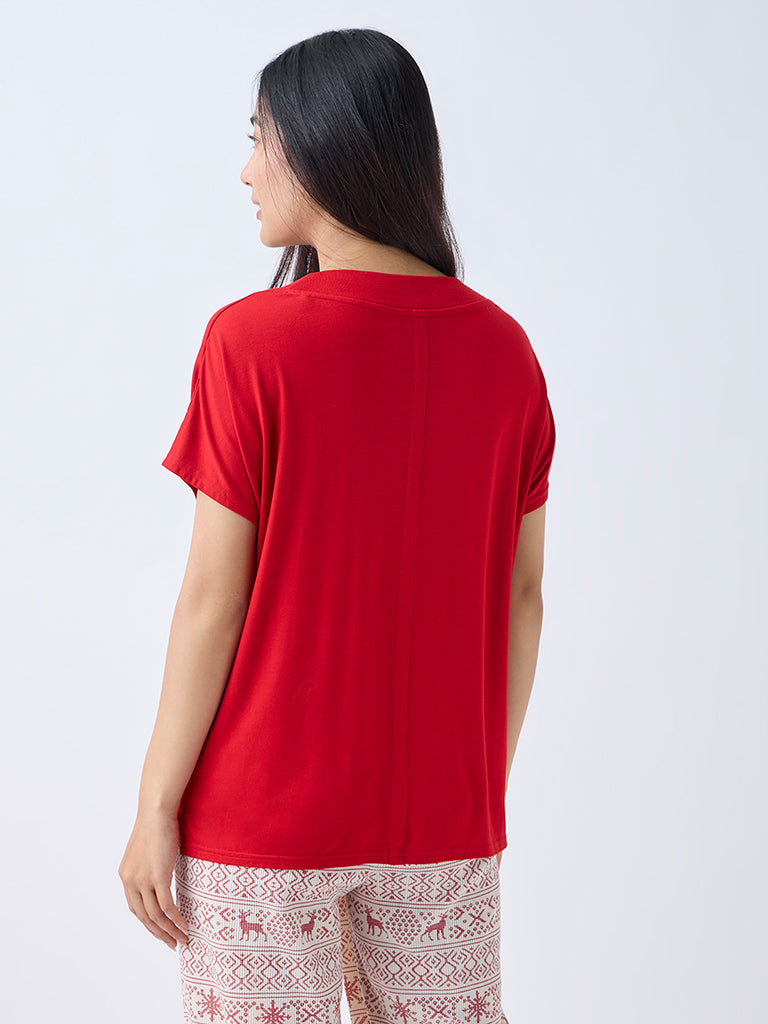 Wunderlove Red Solid V-Neck Top