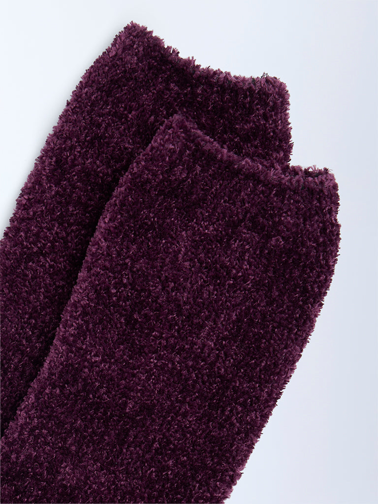 Wunderlove Wine Chenille Fuzzy Socks
