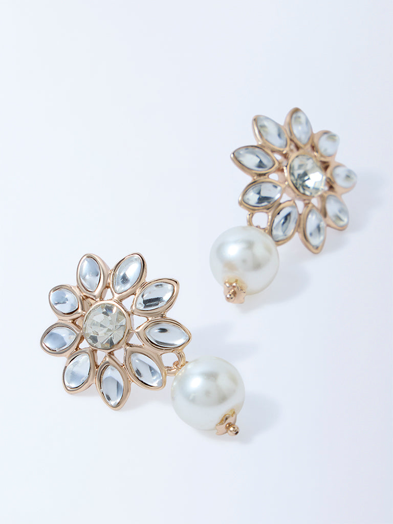 Westside Accessories Gold Pearl Detailed Flower Stud Earrings
