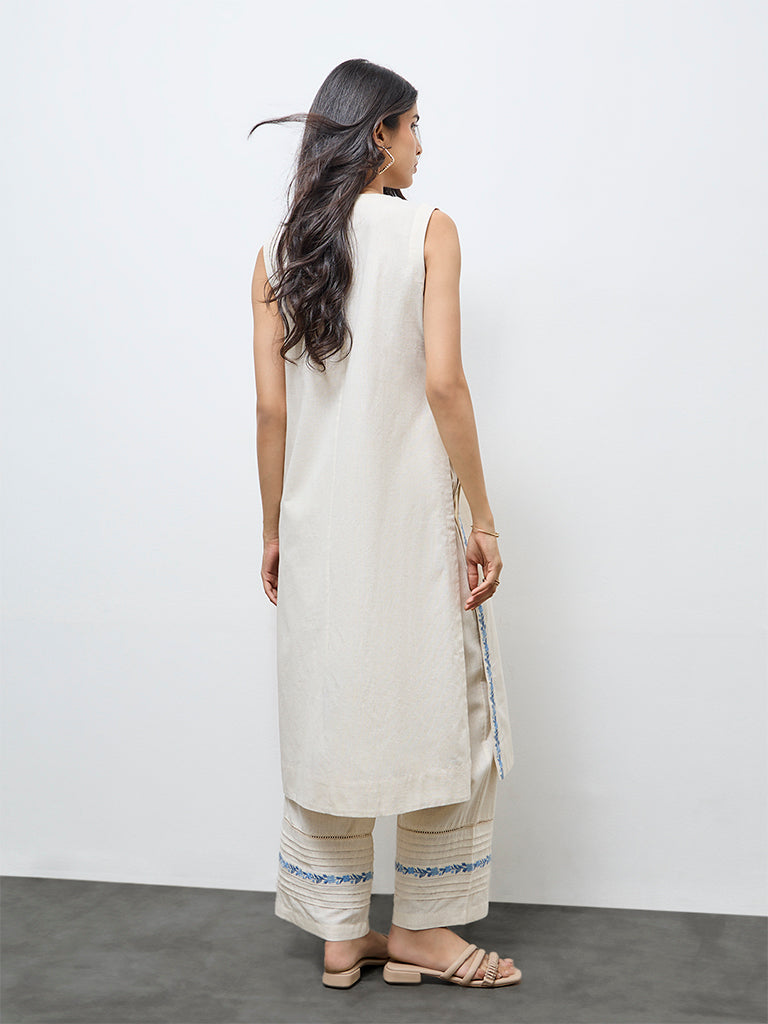 Utsa Off-White Floral Embroidered A-Line Cotton-Blend Kurta