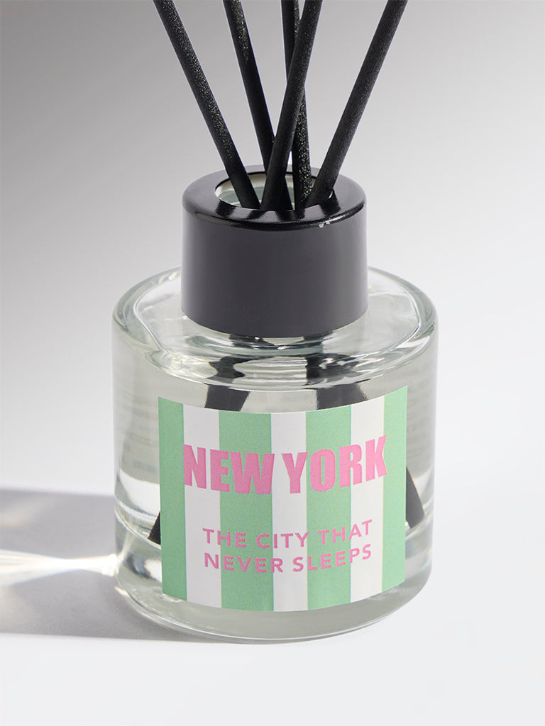 Westside Home Green New York Fragrance Diffuser with Five Reed Sticks