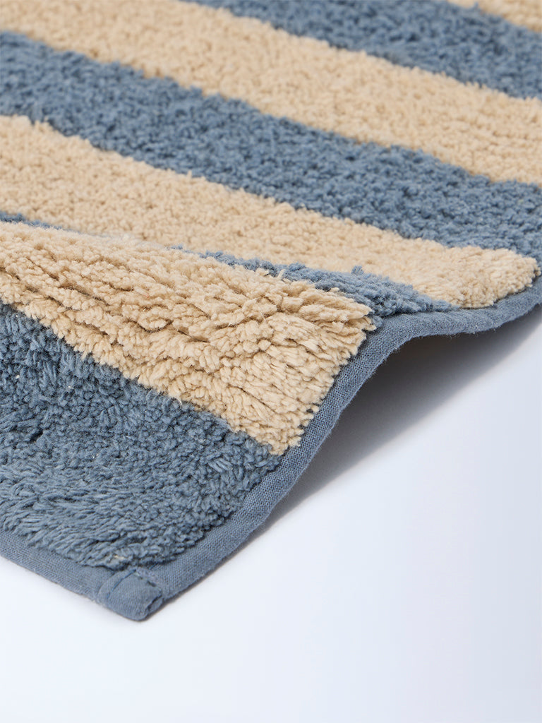 Westside Home Dusty Blue Stripe Pattern Bath Mat
