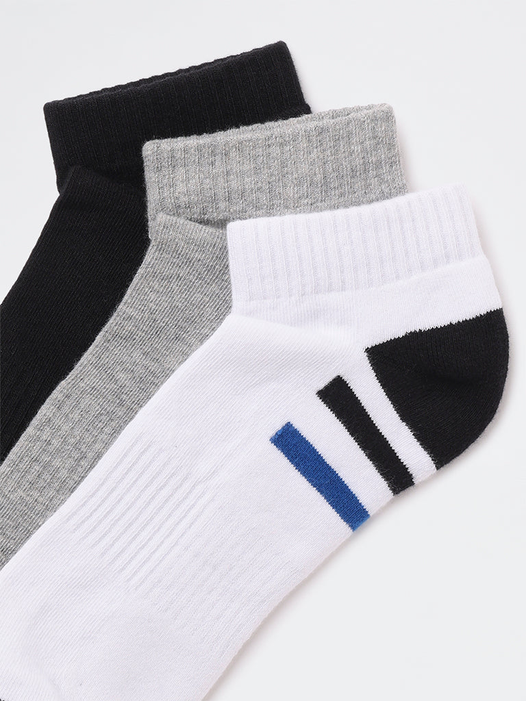 WES Lounge Grey Colour-Blocked Cotton-Blend Socks - Pack of 3