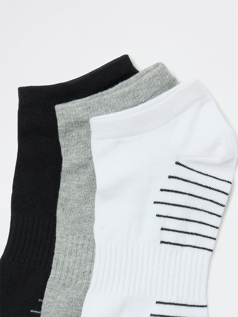WES Lounge Grey Striped Cotton-Blend Ankle Length Socks - Pack of 3
