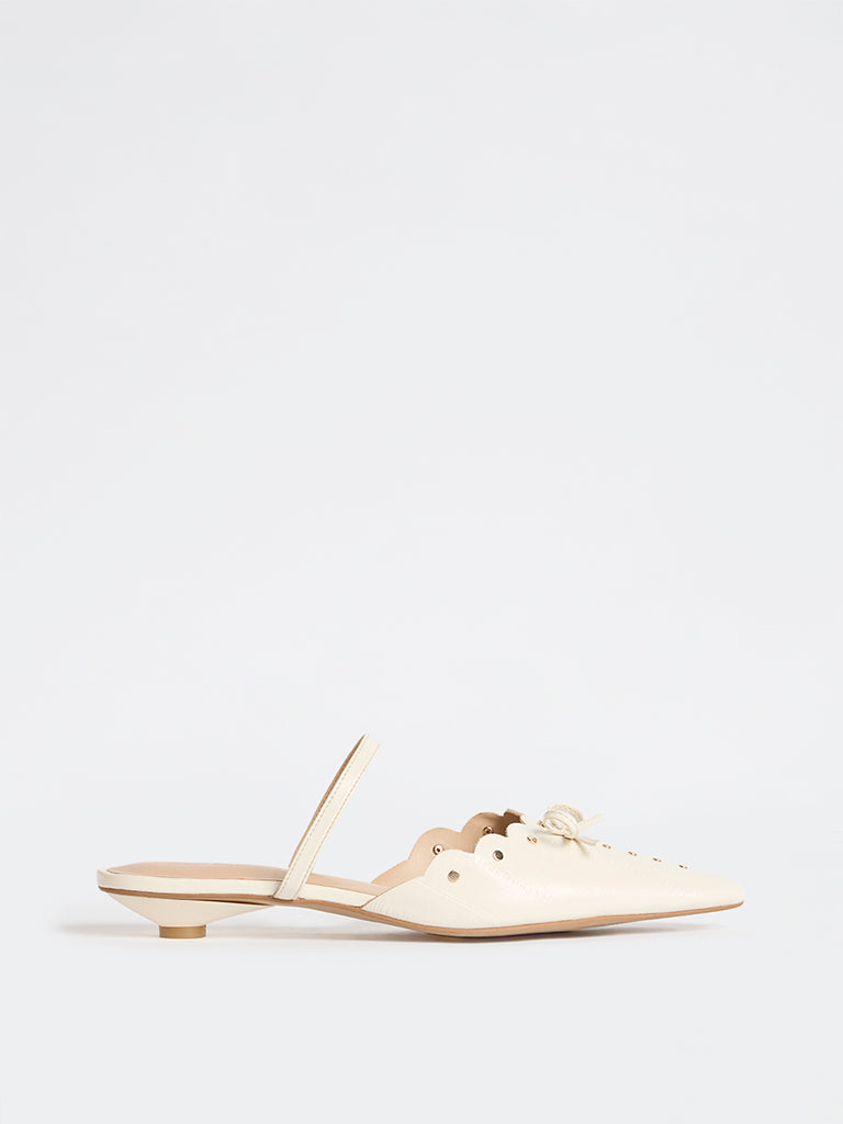 LUNA BLU Ivory Pointed Toe Mules