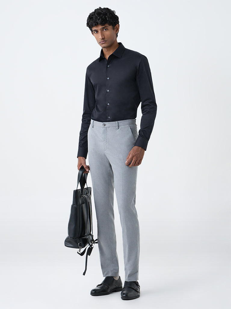 WES Formals Black Solid Ultra-Slim Fit Cotton Shirt