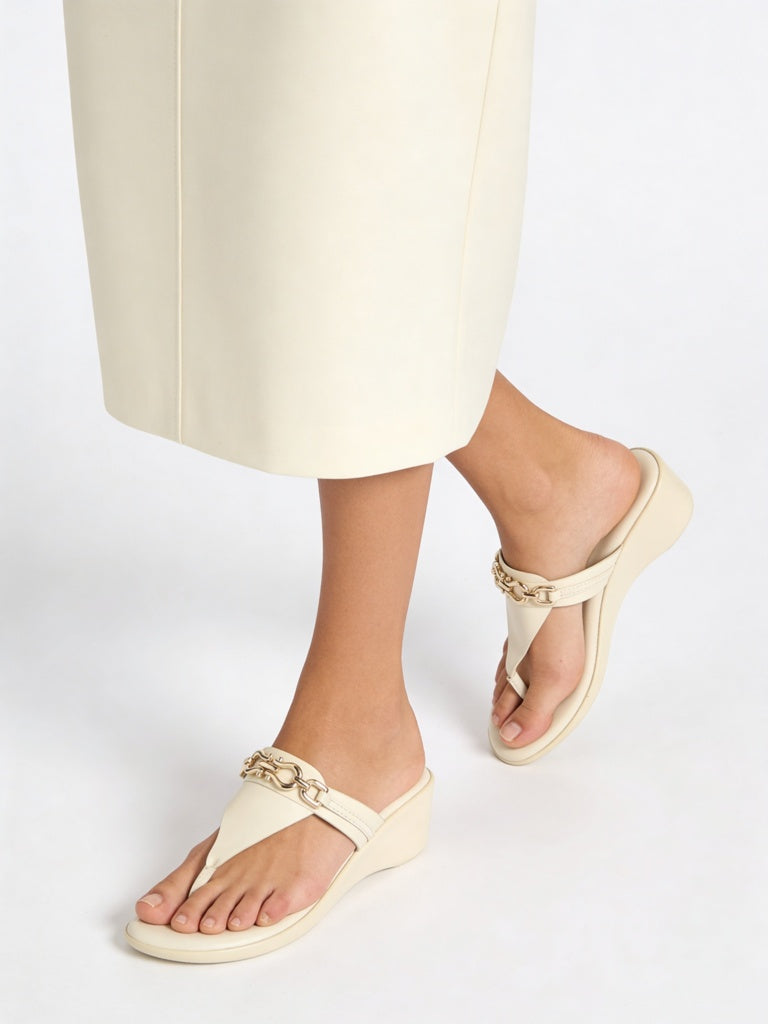 LUNA BLU Ivory Chain-Detailed Comfort Sandals